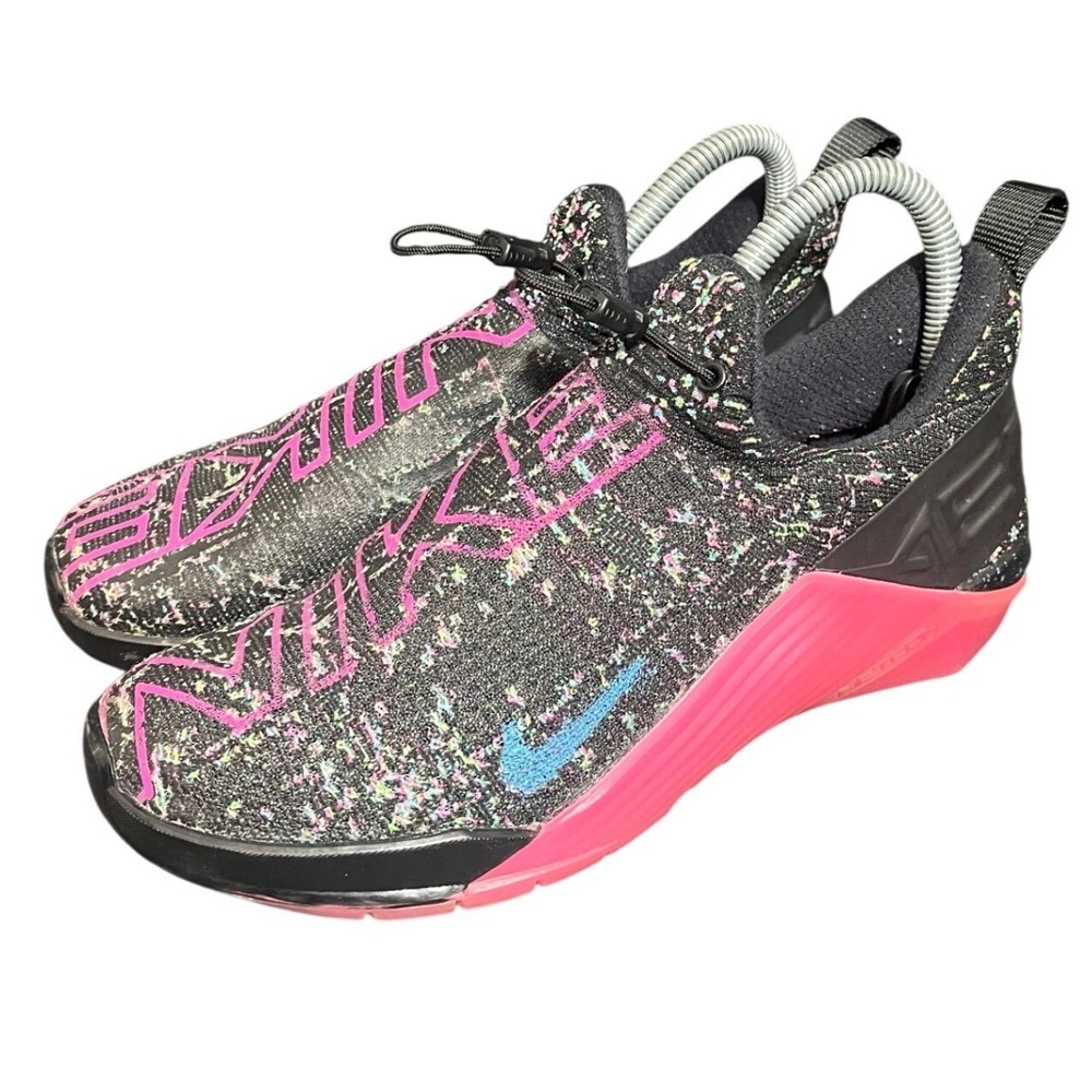 Nike Metcon Flyknit 3 Cross Training Shoes Womens Size 7 Black Pink Speckle